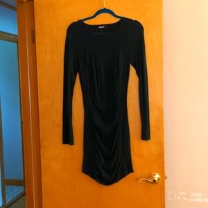 Rouged dark green long sleeve dress